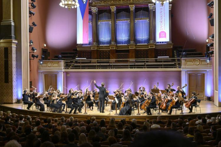 Dvořákova Praha 2021 - 14/9/2021 – Mladí filharmonici Dvořákovy Prahy, Tomáš Netopil & Narek Hakhnazaryan