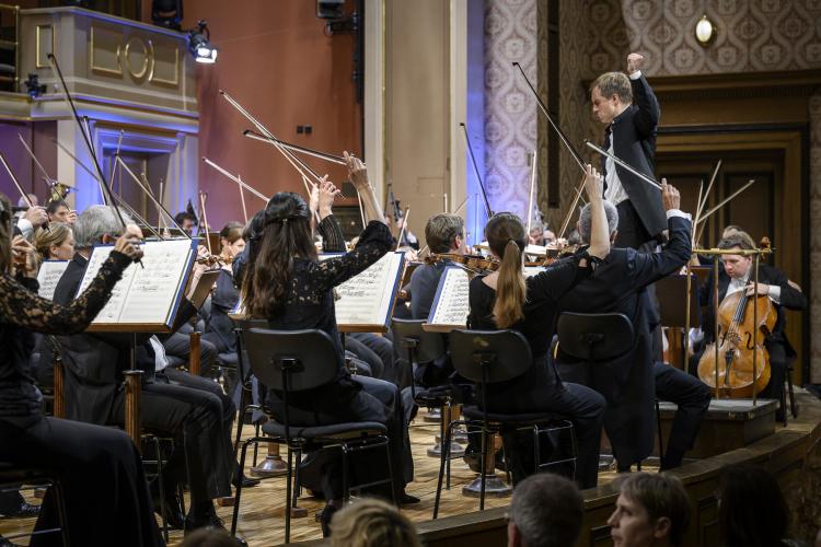 Dvořákova Praha 2022 – koncert 14/9/2022 – Royal Philharmonic Orchestra, Vasily Petrenko, Lukáš Vondráček