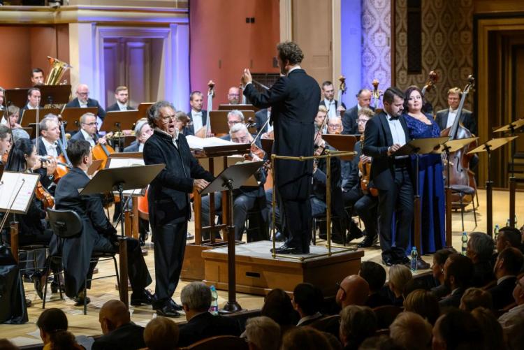 Dvořákova Praha 2024 - koncert 10/9/2024 - Symfonický orchestr hl. m. Prahy FOK, T. Brauner, Pražský filharmonický sbor, L. Kozubík