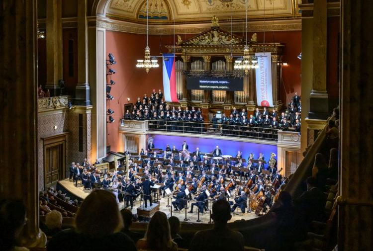 Dvořákova Praha 2024 - koncert 10/9/2024 - Symfonický orchestr hl. m. Prahy FOK, T. Brauner, Pražský filharmonický sbor, L. Kozubík