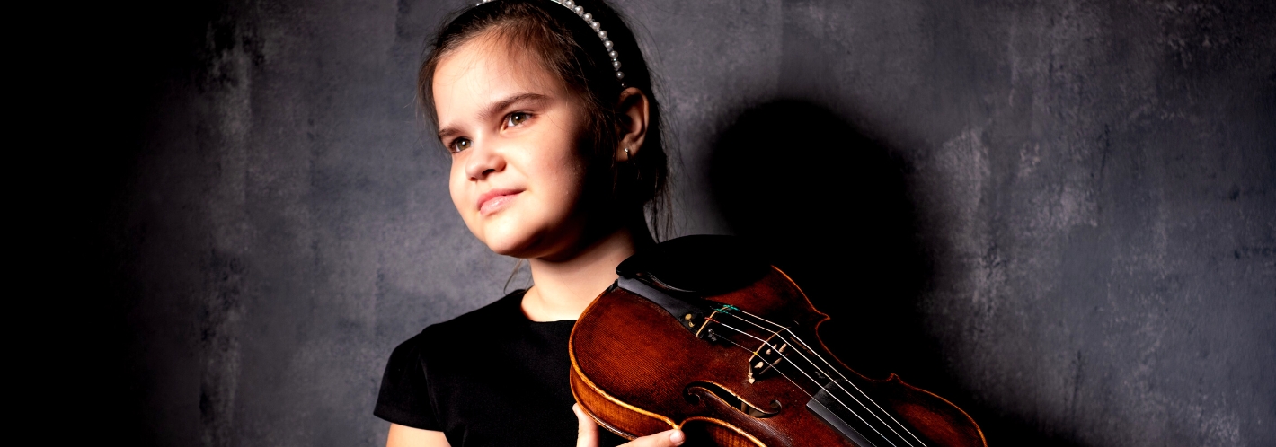 Margaryta Pochebut - violin
