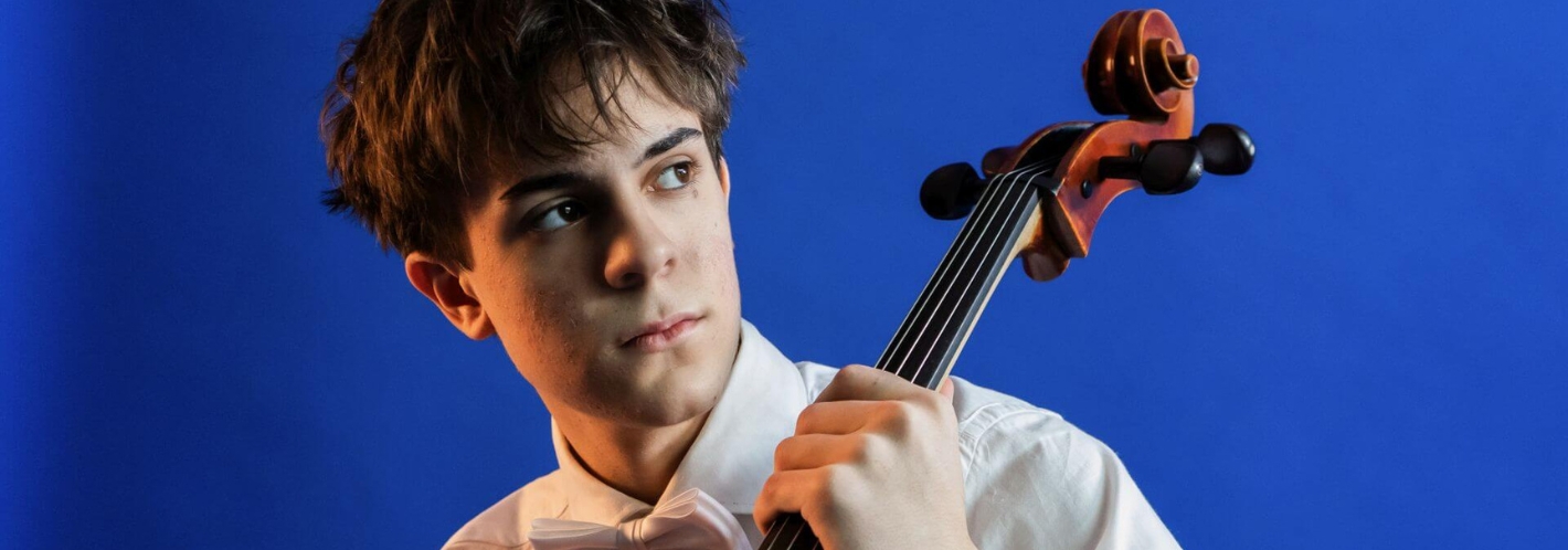 Darin Lambrev - violoncello