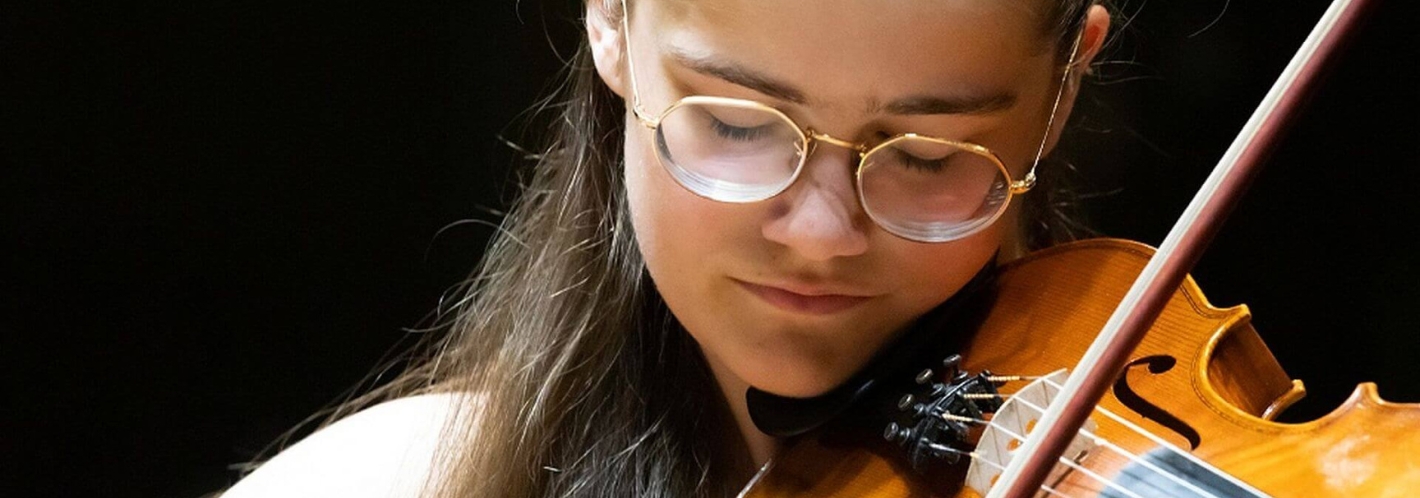 Zoja Syguda - violin